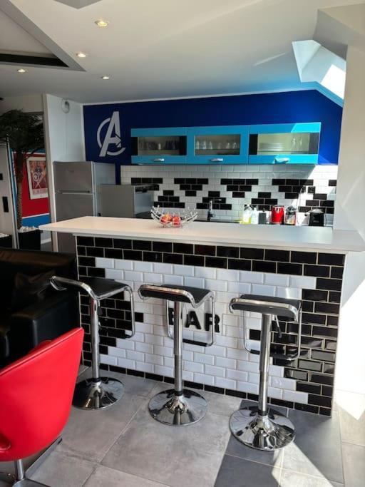 Appartement Disney Avengers, 5 Min Des Parcs Magny-le-Hongre Bagian luar foto